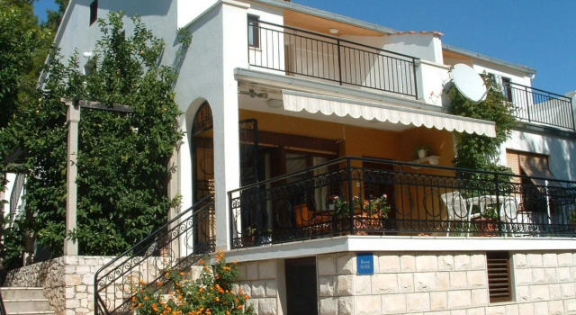 Ivica - with parking - A1(2+1), Prenota Hotel Bol 