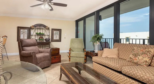 Номер Standard Island Winds East 811 3 Bedroom Condo