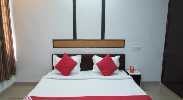OYO 13225 Home Cozy Stay Bhupalpura, Rezervovat Hotel Eklingji Rajasthan