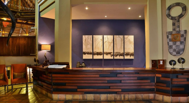 Victoria Falls Safari Lodge, Rezerwuj Hotel Hotele w Victoria Falls z basenem, Basen
