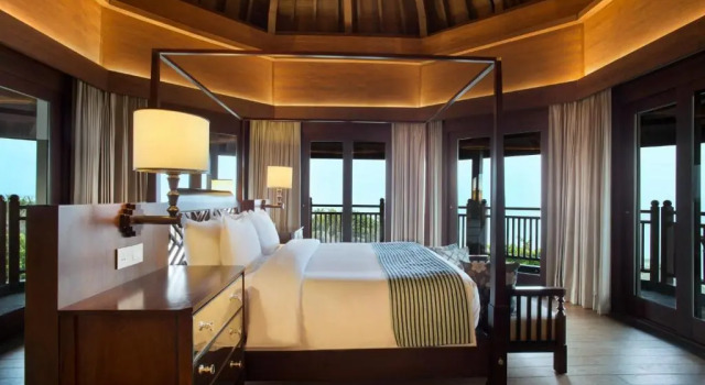 Двухместный люкс c 1 комнатой с видом на море Holiday Inn Resort Bali Nusa Dua by IHG