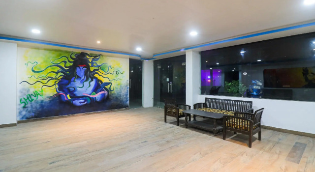 OYO 48801 Hotel Golden Leaf, Забронировать Отель Отели штата Махараштры 3 звезды, 3*
