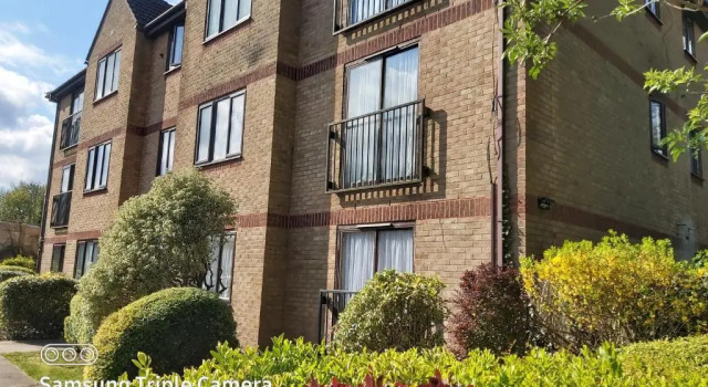 Апартаменты The Maltings - Huku Kwetu Dunstable - Spacious Business Travellers- 2 Bedroom 2nd floor Serviced Apartment -Private Parking- Free Wifi