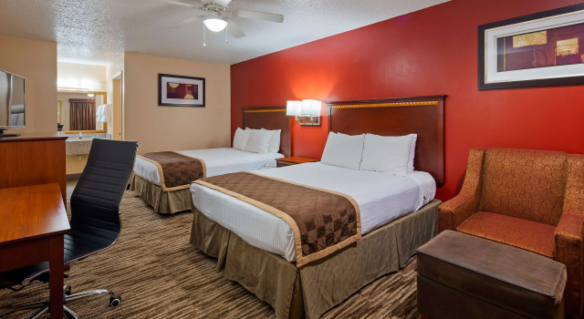 Четырёхместный номер Standard Best Western Executive Inn
