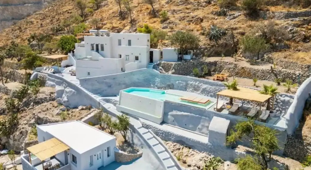 Люкс Executive Eolithos Suites