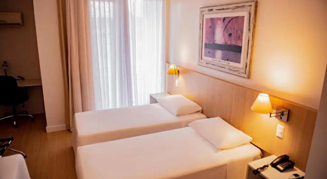 Двухместный номер Superior с балконом Charrua Hotel