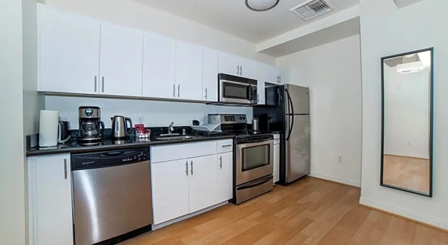 Студия Metropolitan Apartel