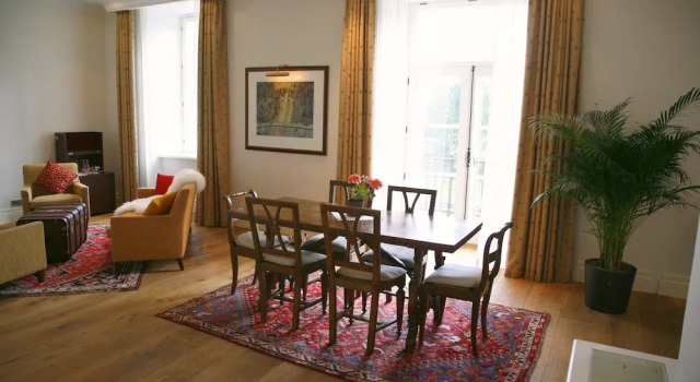 Grand Sviitti parvekkeella Pädaste Manor