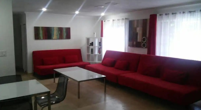 Коттедж с 2 комнатами House for 12