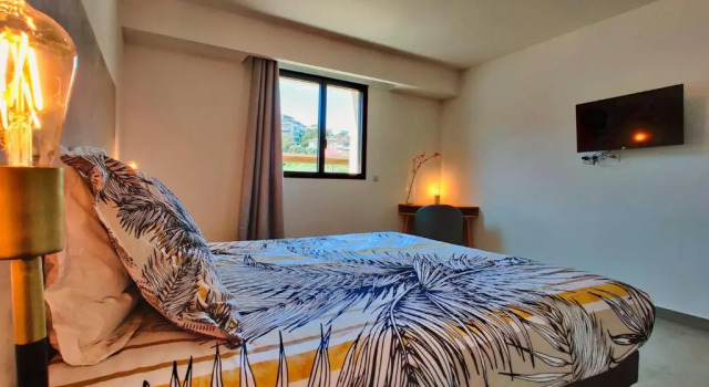 Solaneos propose magnifique T4 neuf sur le port avec Piscine, Varaa Hotelli Porto-Vecchio 