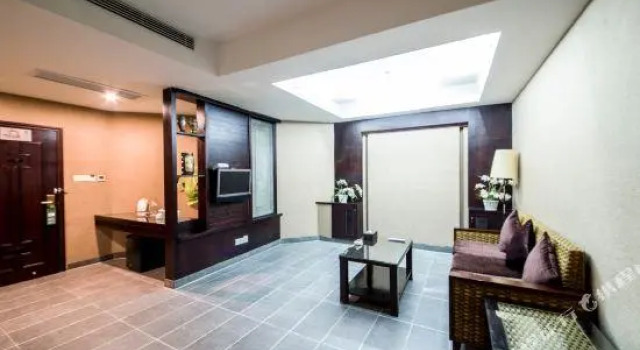 Люкс Business Serengeti Hotel