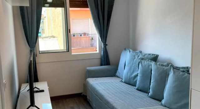 Sant Adria Beach apartment Wi-Fi Parking Free
