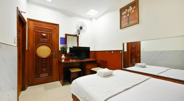 Двухместный номер Deluxe An Binh 2 hotel near Dam Sen Park
