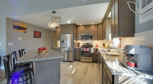 Апартаменты 3 Blocks to Lake George Village: Spacious Home