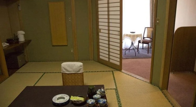 Rakusuien