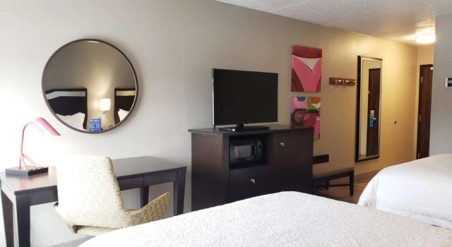 Четырёхместный номер Standard Hampton Inn Johnstown