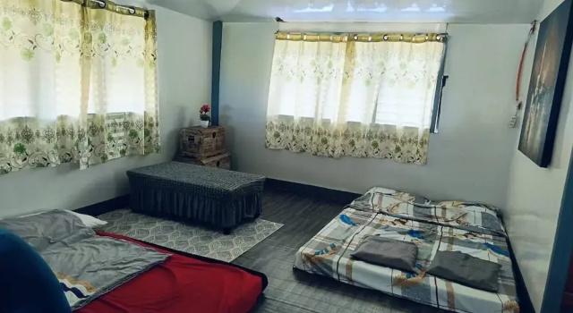 Семейный люкс с видом на бассейн Helens Mountain Resort