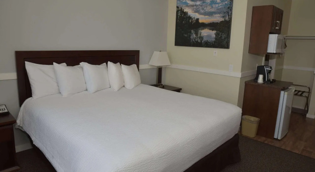Elk Island Studios – Lamont, Prenota Hotel Lamont Central Alberta
