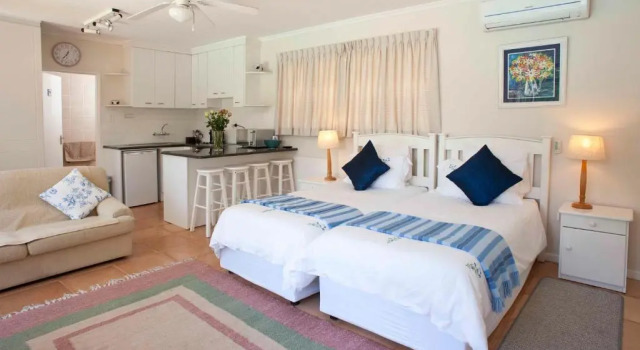 Pinoak Cottage Constantia, Забронировать Дом для отпуска Коттеджи Константия, рядом с Constantia Village, Коттедж