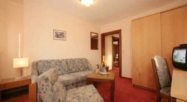 Aparthotel Krone, Rezerwuj Apartamentowiec hotelowy Zell am See 