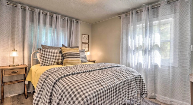 Osage Beach Family Hideaway on No-wake Cove!