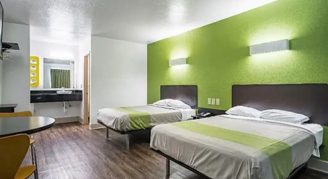 Четырёхместный люкс Motel 6 Manchester TN