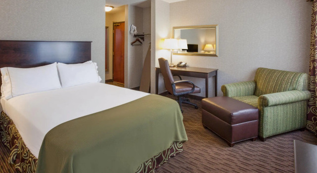 Номер Standard Holiday Inn Express Hotel & Suites Minneapolis-Downtown Convention Center by IHG