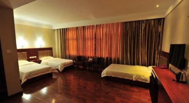 Yue Ya Lou Hotel, Book Hotel Hoteller i Inner Mongolia med parkering, Parkering