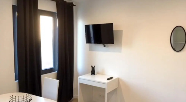 Studio in Rennes, With Enclosed Garden and Wifi, Rezerwuj Hotel  