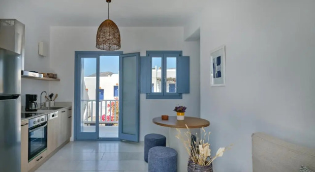 Etherio Apartment V, Prenota Appartamento Piso Livadi Paro