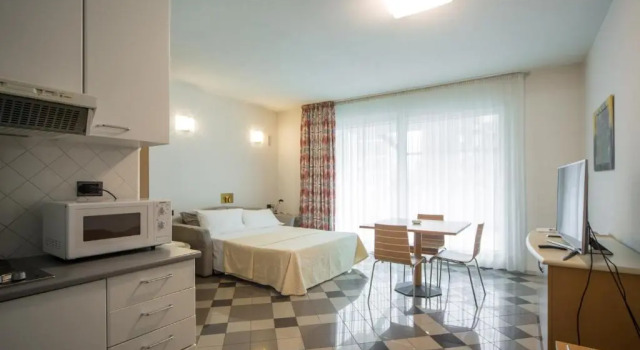 Студия Piazzi House