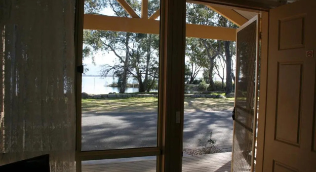 Номер Standard с 2 комнатами с видом на озеро Lake Fyans Holiday Park