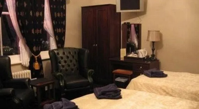 Wood Lodge Hotel