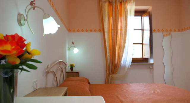 Økonomi- dobbelt værelse Bed and Breakfast Monticelli