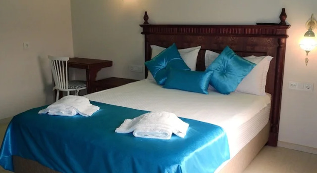 Двухместный номер Deluxe c 1 комнатой с балконом Orchis Hotel