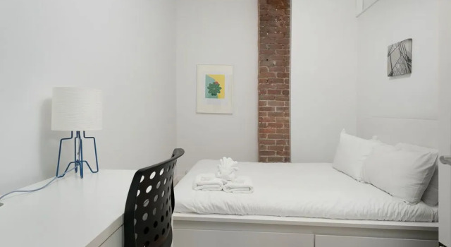 Colorful 2br In Downtown Mtl By Sonder, Rezervasyon Otel Montreal Quebec