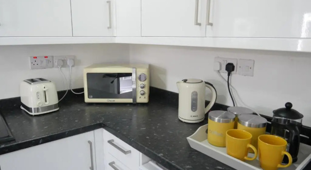 Коттедж Contractor Accommodation Birmingham Large 6BR Free Parking