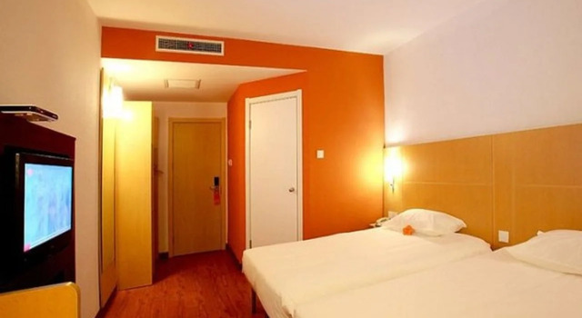 ibis Hangzhou Song Dynasty Street, Rezerwuj Hotel Hotele w Hangzhou z basenem, Basen