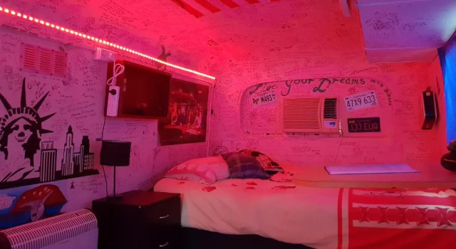 Двухместный номер Standard с видом на бассейн Alices Secret Travellers Inn