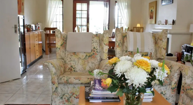 Hilton Guest House, Забронировать Отель «постель и завтрак» Хилтон Lions River, рядом с Natal Railway Museum