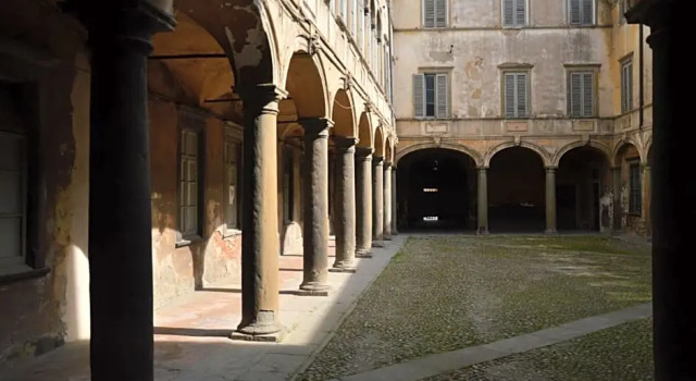 Bergamo home, Забронировать Отель «постель и завтрак» Отели Бергамо с парковкой, рядом с Стадион «Атлети Адзурри д’Италия», Парковка
