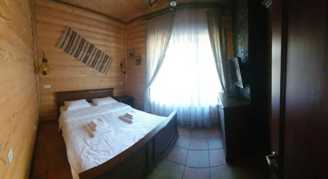 L-Khutor Cottage №7, Prenota Casa vacanze Hotel a Ivano-Frankovsk con parcheggio, Parcheggio