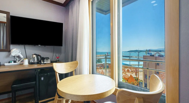 Standard Zimmer Port View
