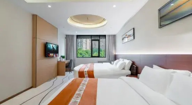 Suite Yijiang Hotel (Banan Ronghui Xiliutuo Ancient Town Branch)