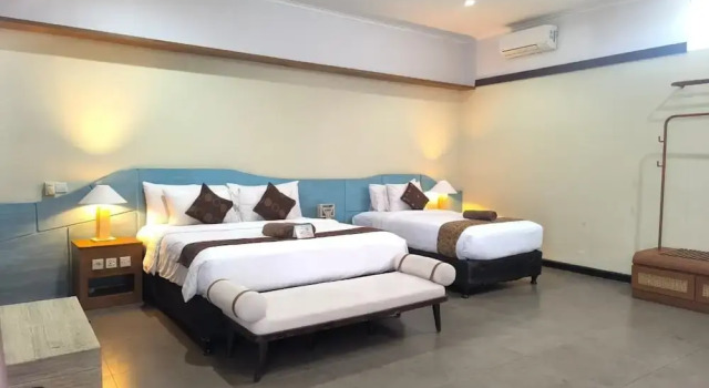 Трёхместный номер Deluxe с видом на бассейн The Trawangan Resort