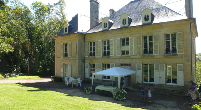 Chambres dhôtes du Bas Manoir, Забронировать Отель «постель и завтрак»  