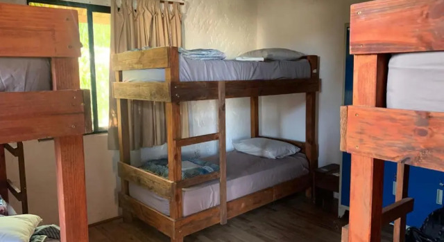 Кровать в общем номере (женский номер) Piedra Alta Hostel & Suites