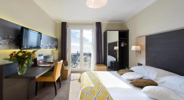 Двухместный номер Standard с видом на озеро Hôtel Bellerive