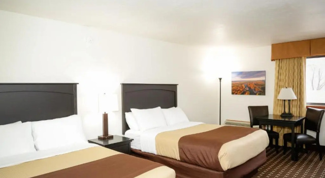 Четырёхместный номер Standard Billings Hotel & Convention Center