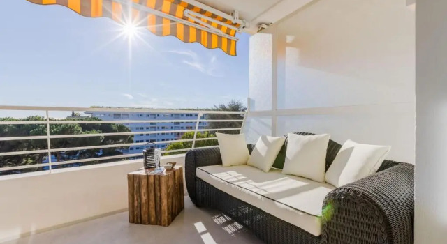 Апартаменты SERRENDY Splendid 3-bedroom apartment within an upscale